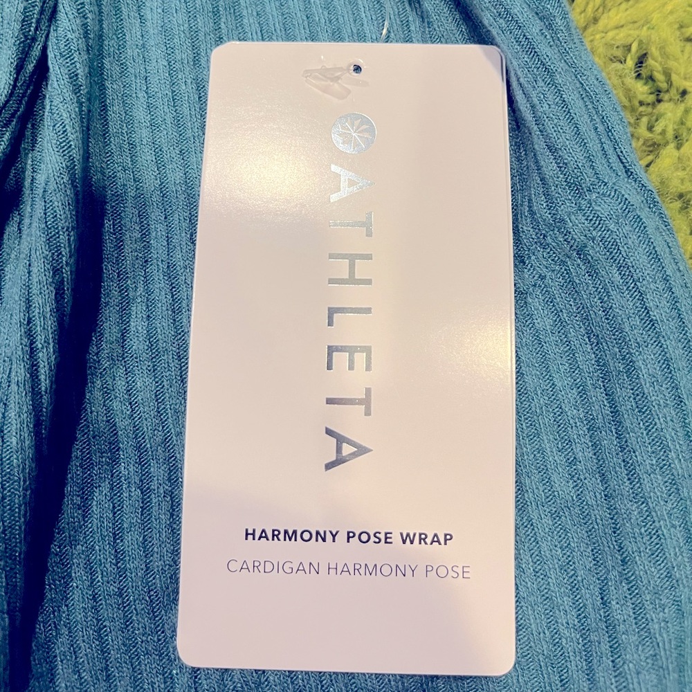 Athleta Harmony Rose Pose Wrap - Sage Green